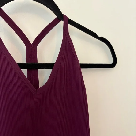 Set Active Ribbed Racerback Tank Top - Picture 2 of 4